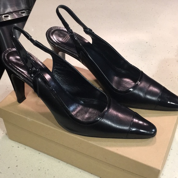 Black leather shoes made in Italy. - Picture 1 of 8